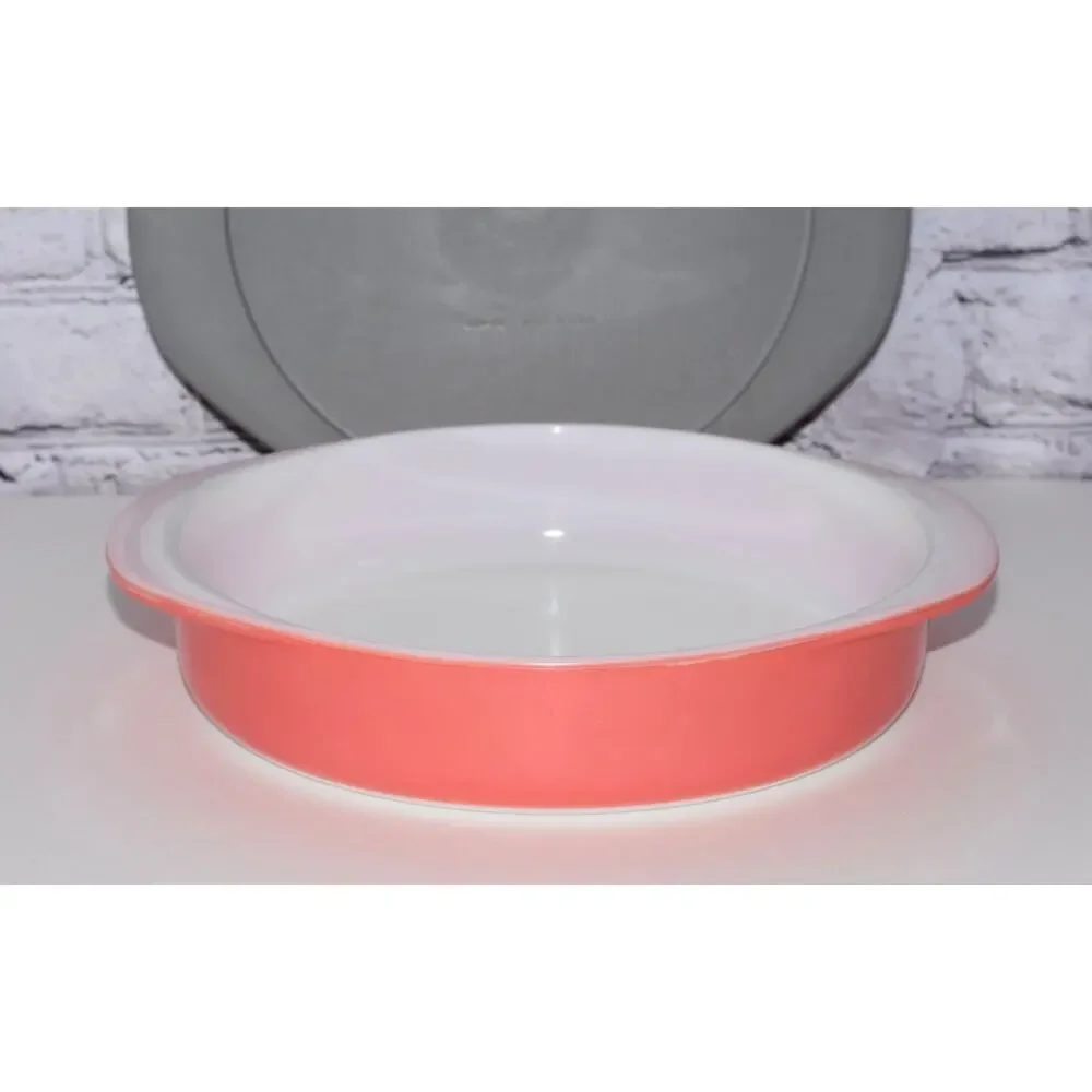 Pyrex vintage pink